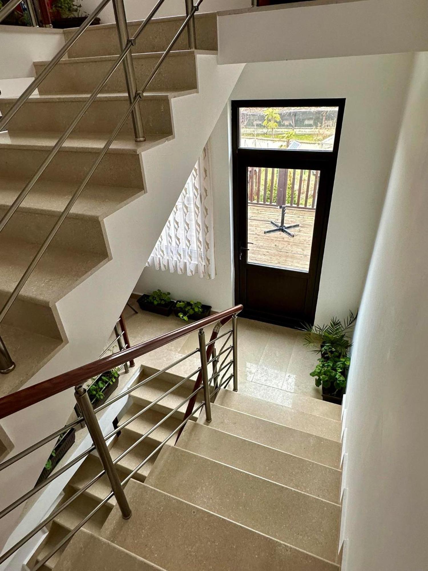 Hotel Бялата Къща Chakalarovo Zewnętrze zdjęcie