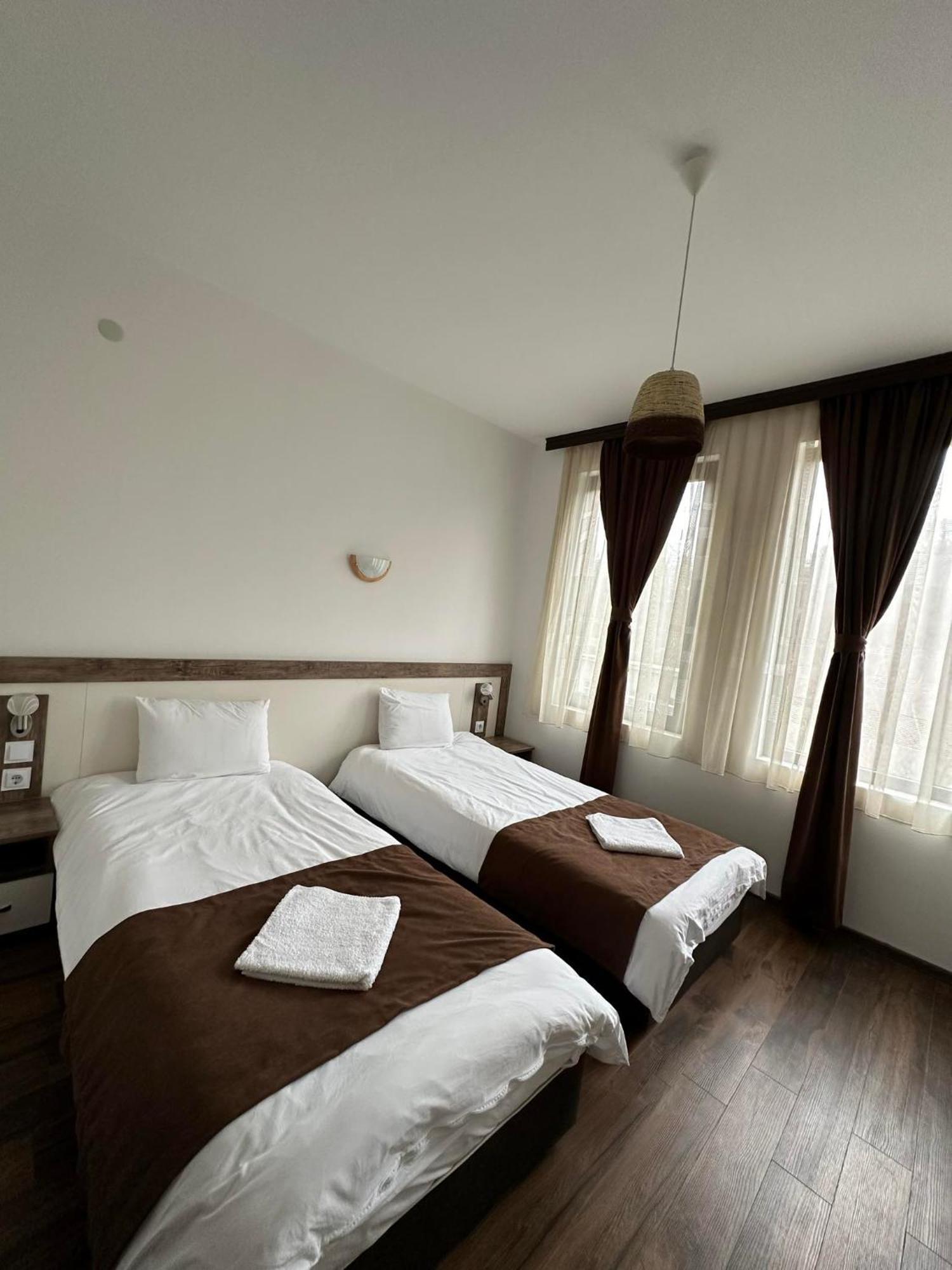 Hotel Бялата Къща Chakalarovo Zewnętrze zdjęcie