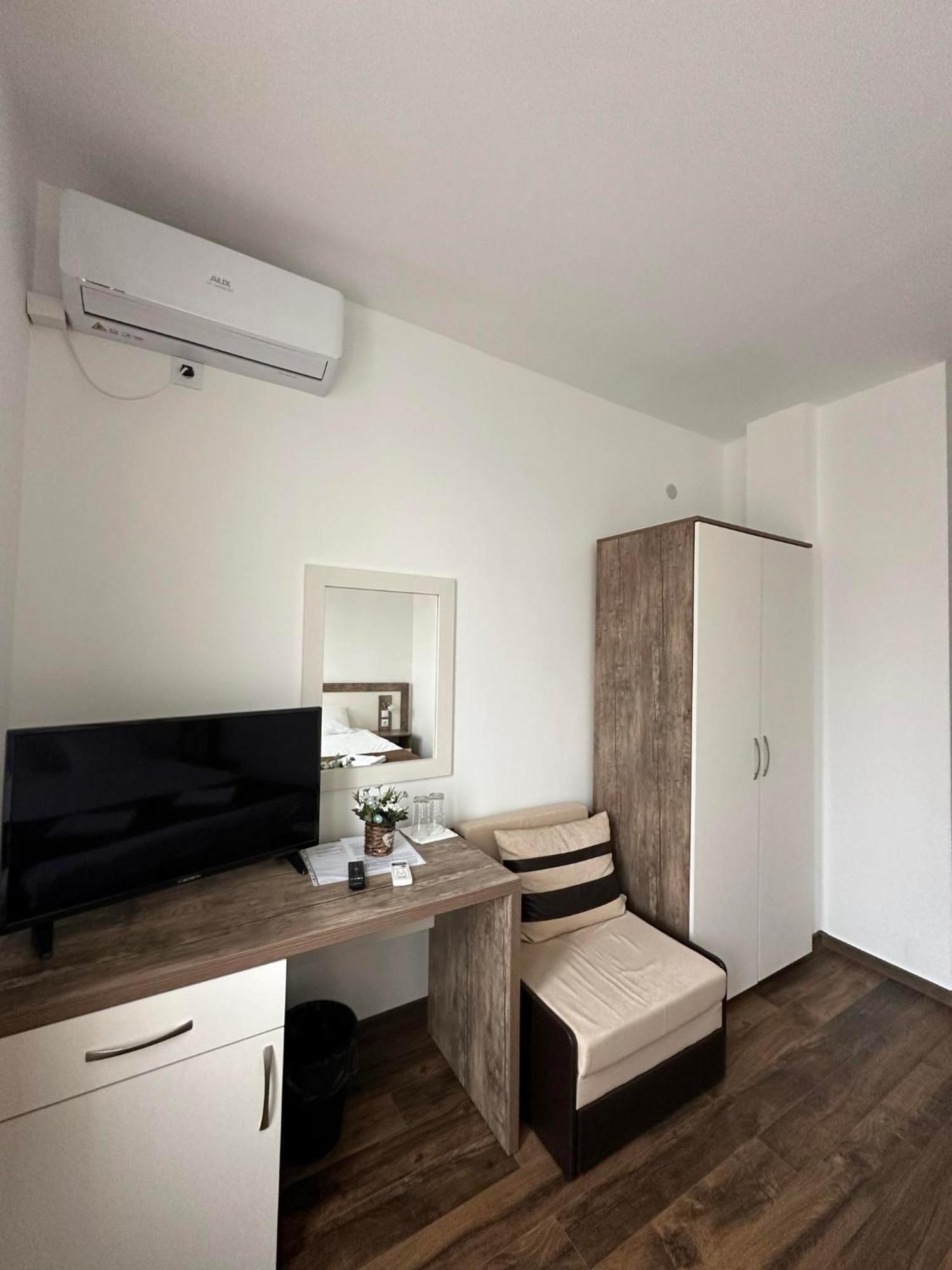 Hotel Бялата Къща Chakalarovo Zewnętrze zdjęcie