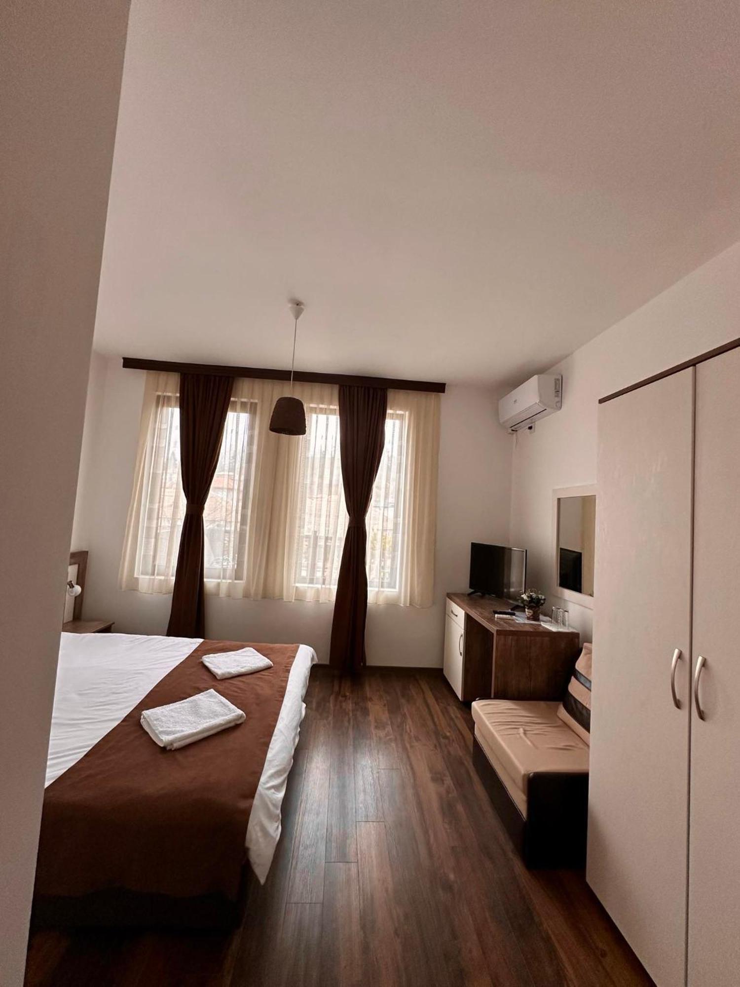Hotel Бялата Къща Chakalarovo Zewnętrze zdjęcie