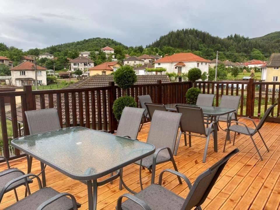 Hotel Бялата Къща Chakalarovo Zewnętrze zdjęcie