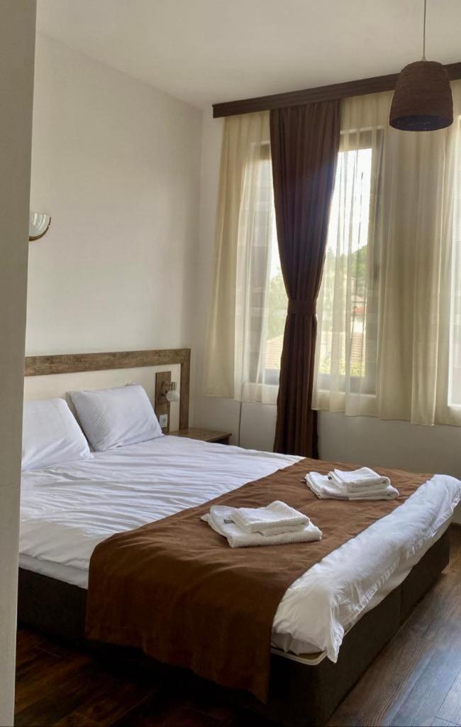 Hotel Бялата Къща Chakalarovo Zewnętrze zdjęcie