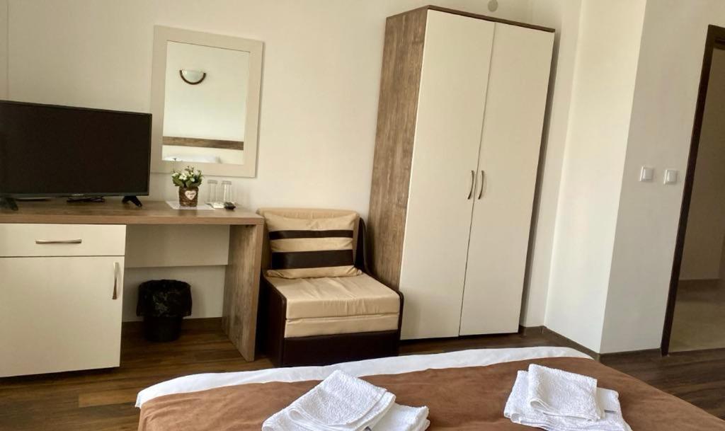 Hotel Бялата Къща Chakalarovo Zewnętrze zdjęcie