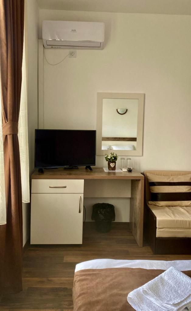Hotel Бялата Къща Chakalarovo Zewnętrze zdjęcie